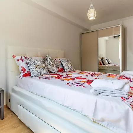 Apartmán Cozy In Pula