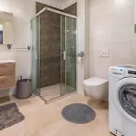 3 Bedroom Cozy In Pula
